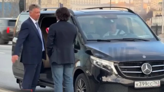 Уехавшего после интервью на «Мерседесе» главу «АвтоВАЗа» начали травить Z-блогеры