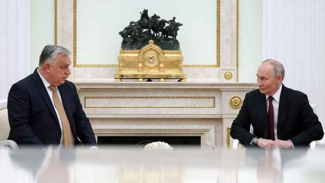 «Я к вашим услугам». Орбан в разговоре с Путиным назвал его «львом» и предложил стать его «мышью»