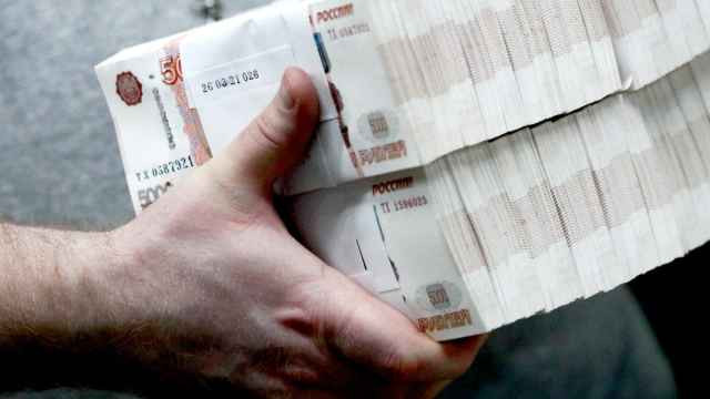 ЦБ обнаружил «под матрасами» у россиян почти 18 тр