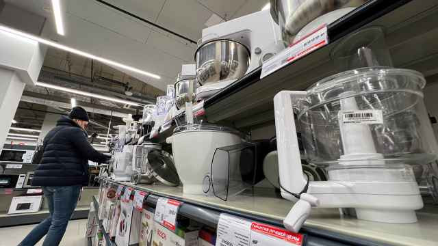 «Импорт практически прекратился». Война в Иране парализовала поставки в Россию бытовой техники